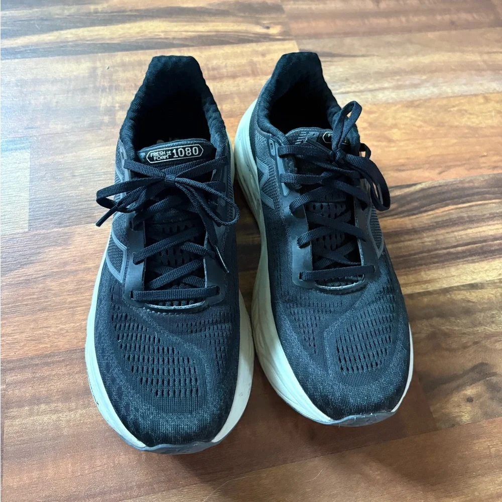 New Balance 1080 - Picture 1 of 6